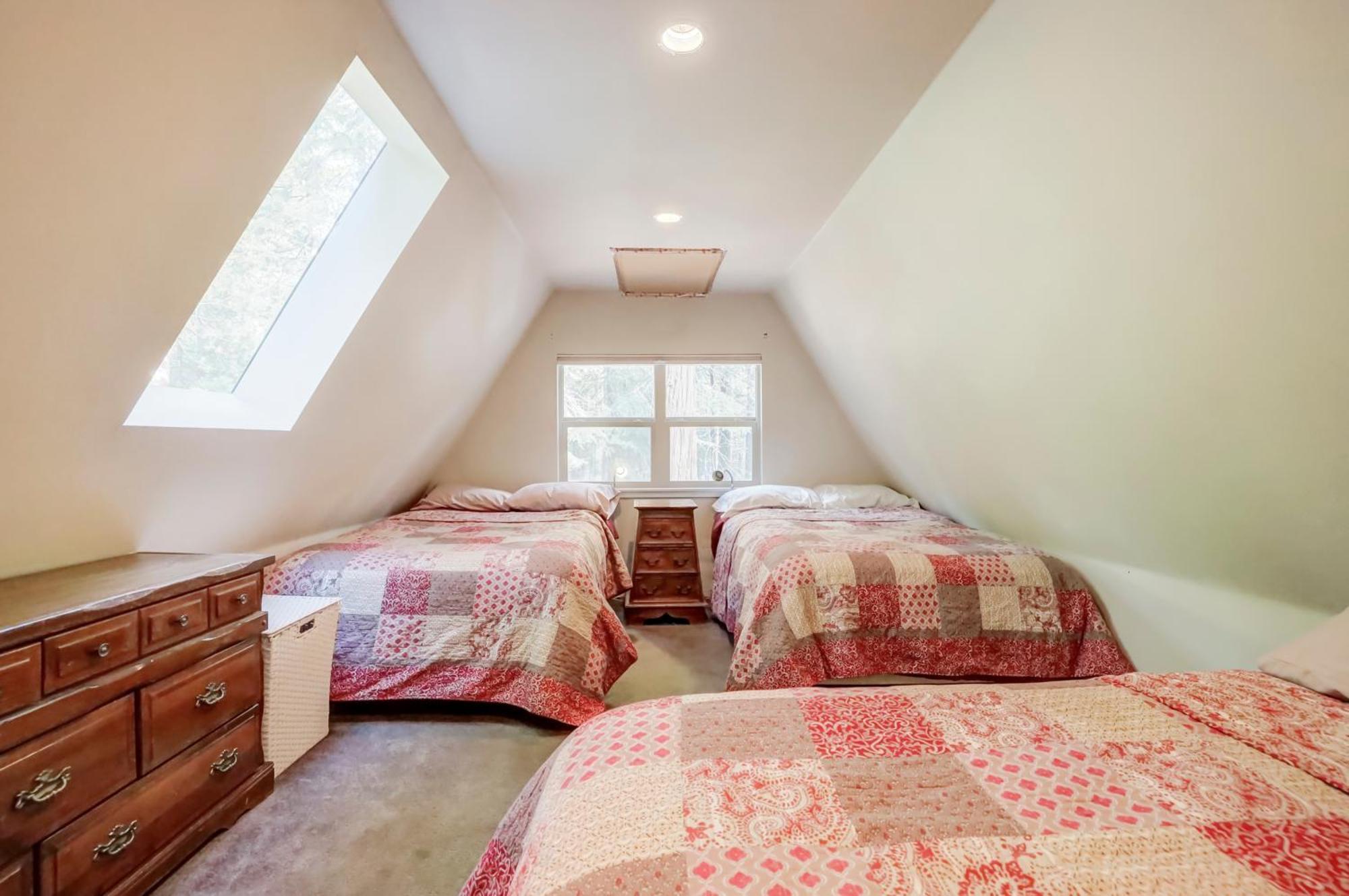 Spacious Classic Cabin Retreat- Near Lassen Mill Creek Екстериор снимка