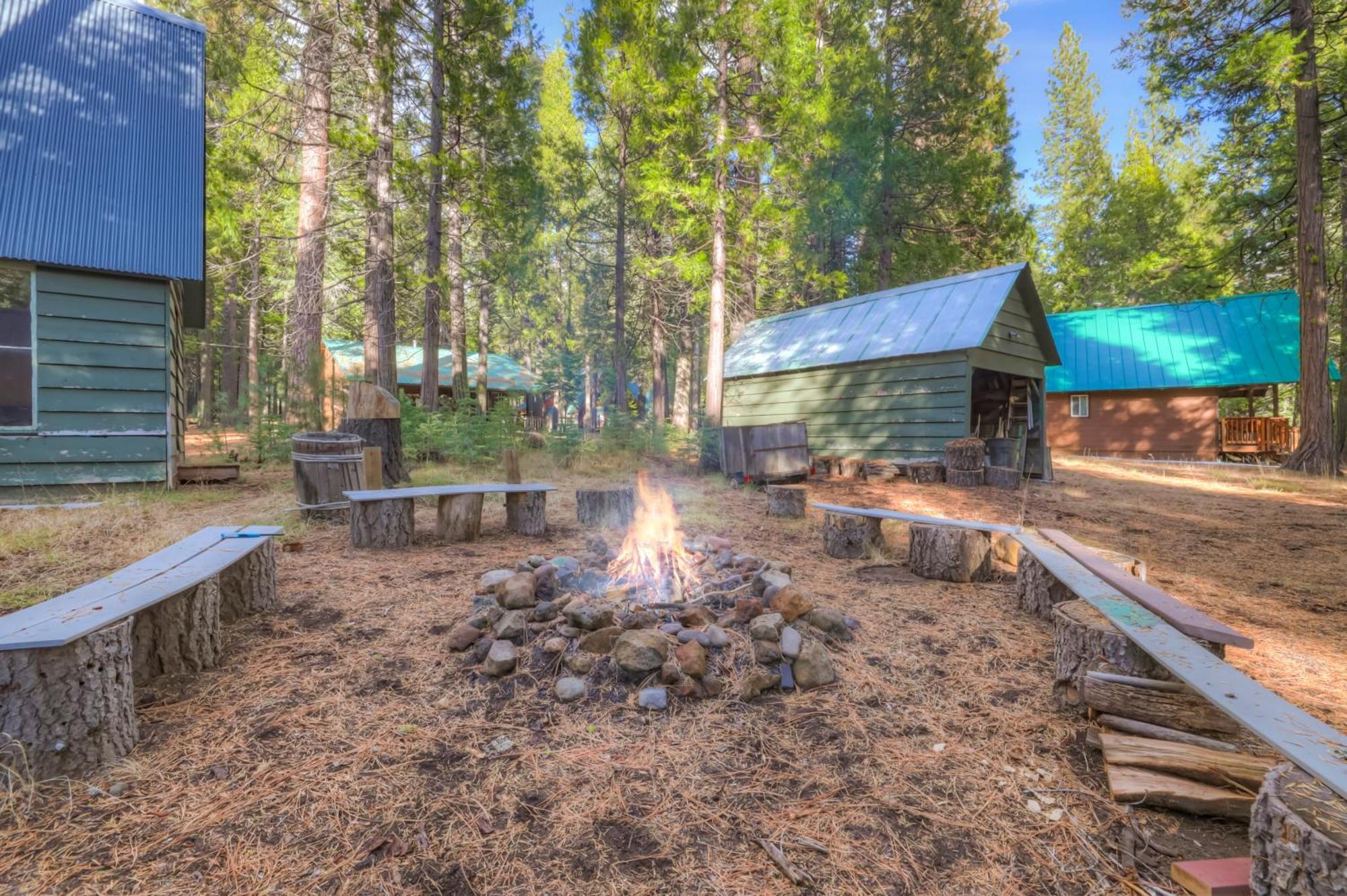 Spacious Classic Cabin Retreat- Near Lassen Mill Creek Екстериор снимка
